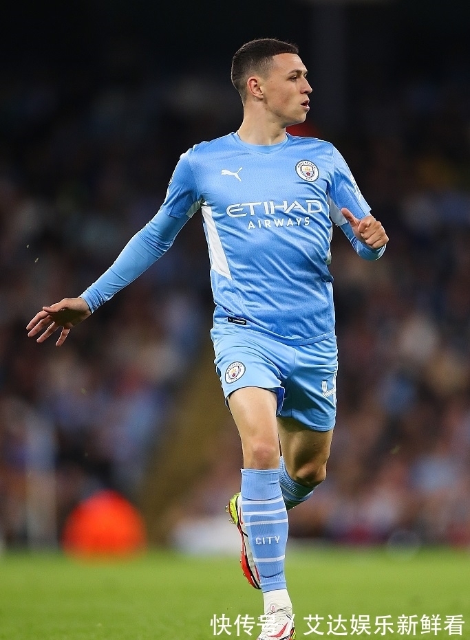 足球运营的 足球运营的