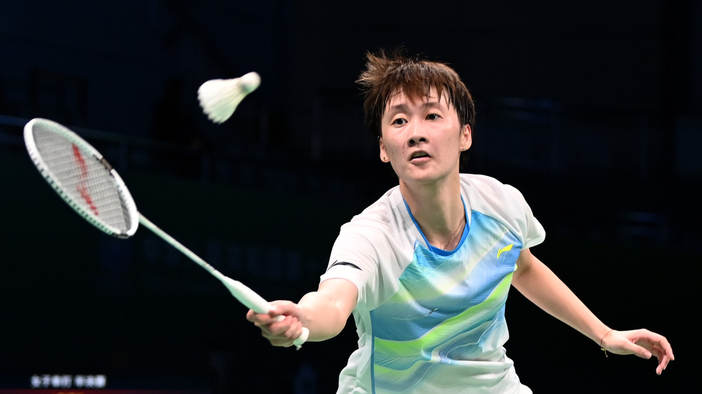 一个象征着 一个象征着