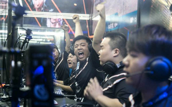 间内应对这 间内应对这